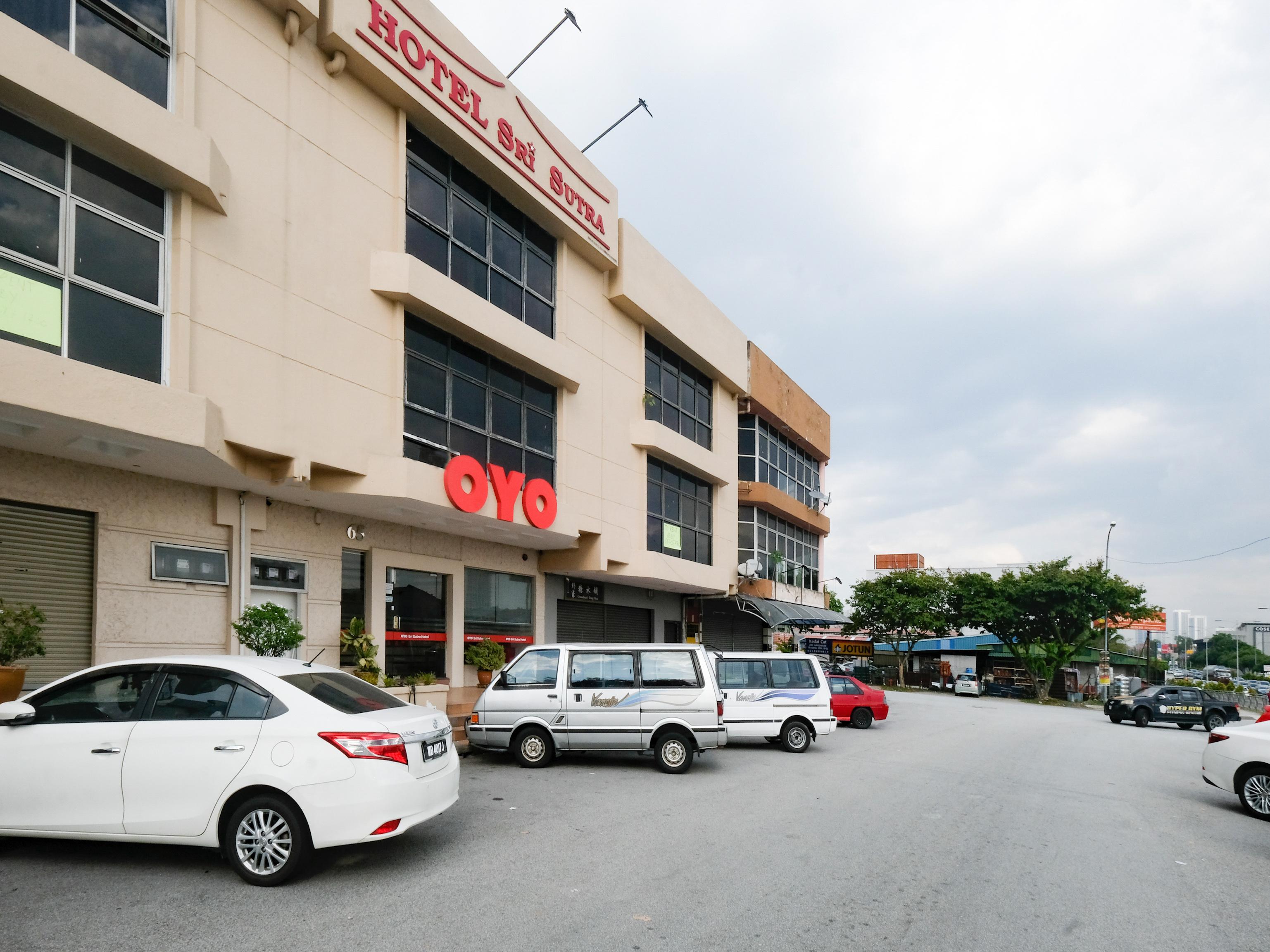 Hotel Sri Sutra - Sungai Buloh بيتالينغ جايا المظهر الخارجي الصورة
